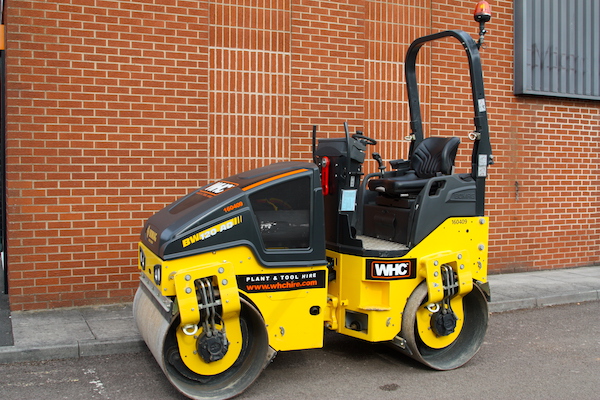 120 Roller (Bomag) Photo