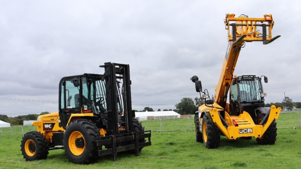 Telehandlers Vs Forklifts- What lifting equipment to use? Image